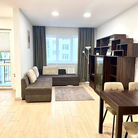 Osapart Comfortable Apartment In A Complex Great Britain ลวีฟ ภายนอก รูปภาพ