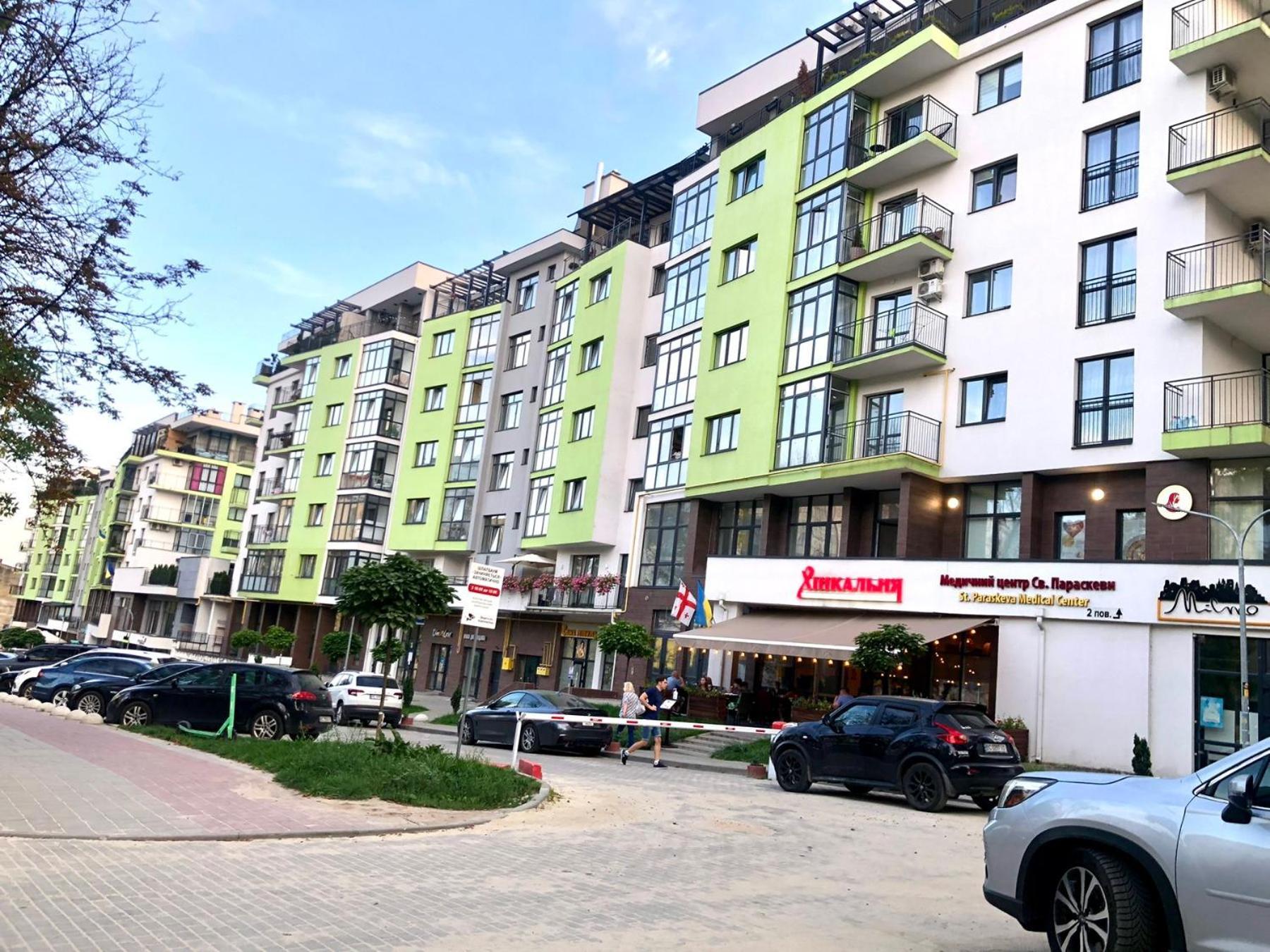 Osapart Comfortable Apartment In A Complex Great Britain ลวีฟ ภายนอก รูปภาพ