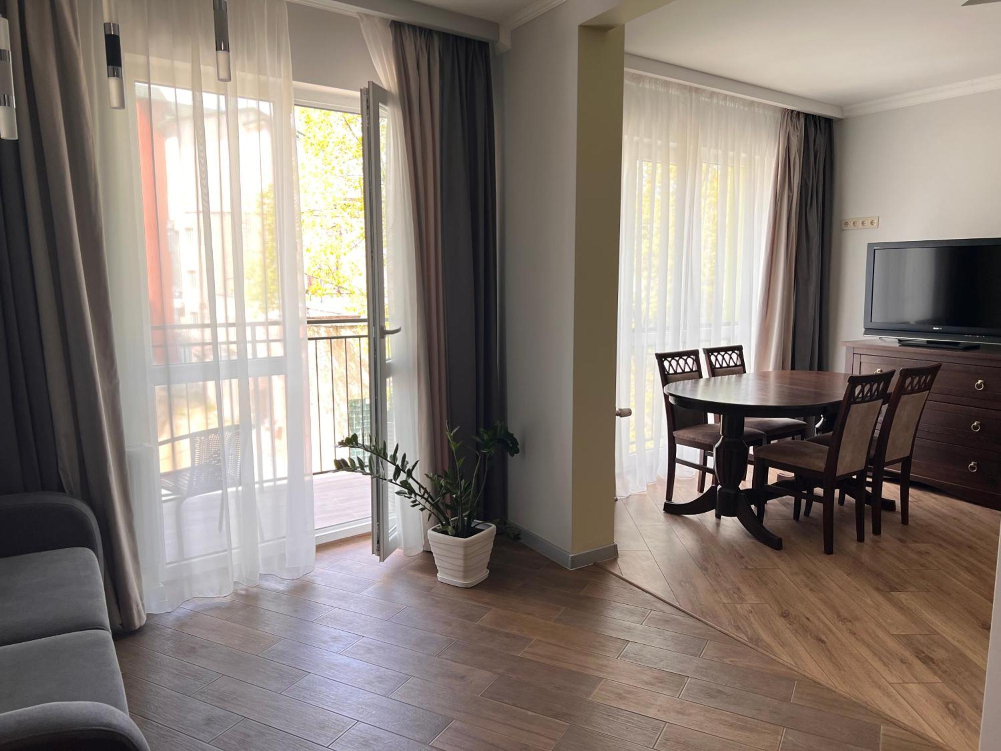 Osapart Comfortable Apartment In A Complex Great Britain ลวีฟ ภายนอก รูปภาพ