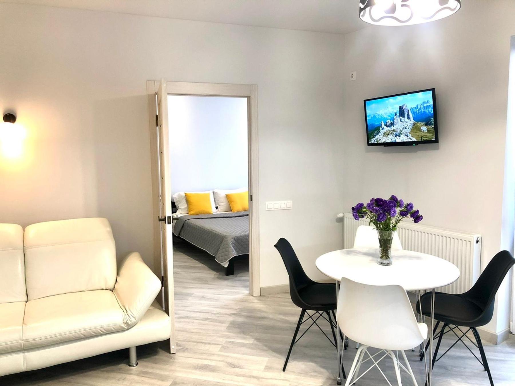 Osapart Comfortable Apartment In A Complex Great Britain ลวีฟ ภายนอก รูปภาพ