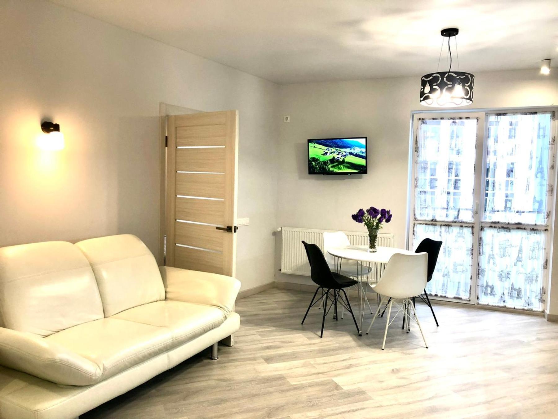 Osapart Comfortable Apartment In A Complex Great Britain ลวีฟ ภายนอก รูปภาพ
