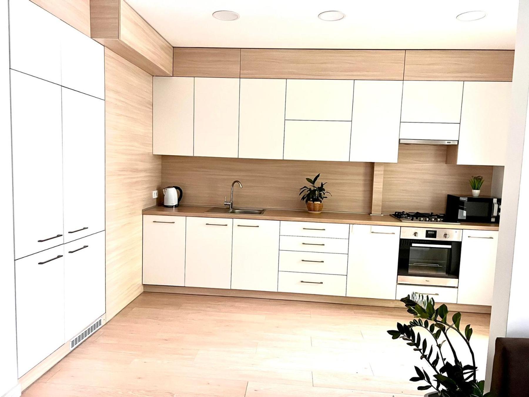 Osapart Comfortable Apartment In A Complex Great Britain ลวีฟ ภายนอก รูปภาพ